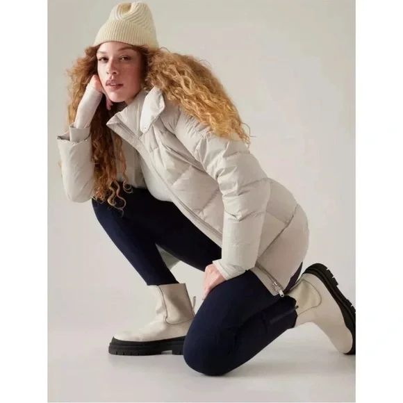 Athleta Women's Puffer Jacket in Cream/ tan - Picture 2 of 9